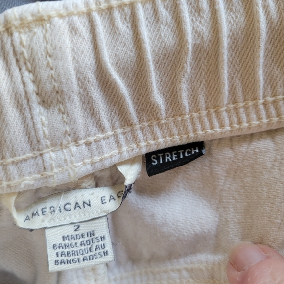 American Eagle Beige Stretch Denim Shorts - Picture 6 of 6